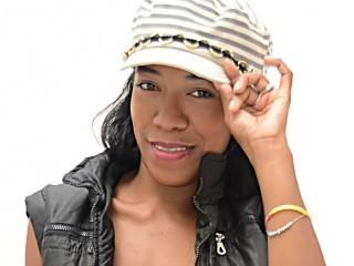 Picture of the sexy profile of ChocoGlowForU, for a very hot webcam live show !