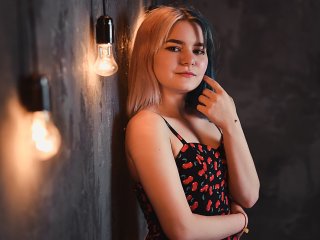 MollyMorrisonn MollyMorrisonn